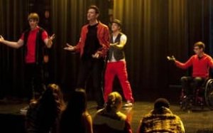 Glee 4. Sezon 16. Bölüm İzle – Türkçe Dublaj İzle