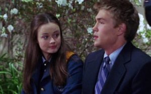 Gilmore Girls 1. Sezon 18. Bölüm İzle – Türkçe Dublaj İzle